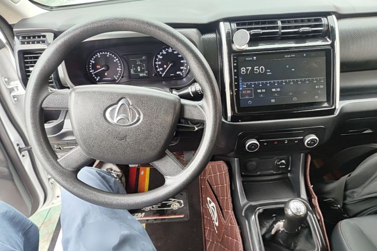 Used CHANGAN OSHAN X70A 2020 1.5L Manual Base Version Center Console