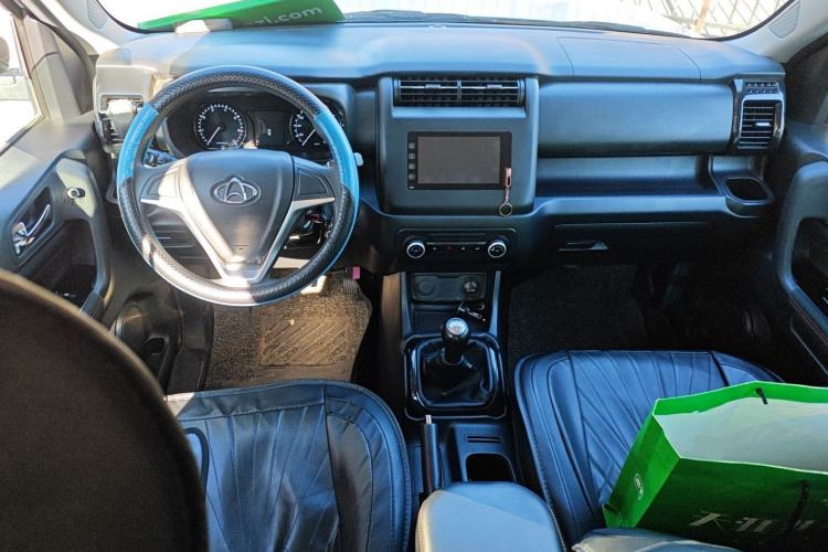 Used CHANGAN OSHAN X70A 2020 1.5L Manual Comfort Version Center Console