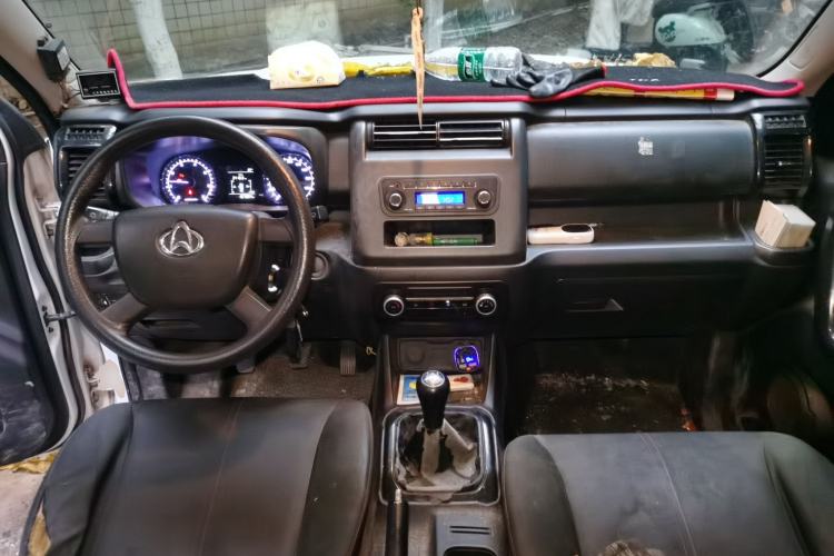 Used CHANGAN OSHAN X70A 2020 1.5L Manual Base Version Center Console
