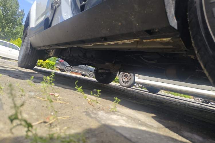 Used CHANGAN OSHAN X70A  Chassis Front Right