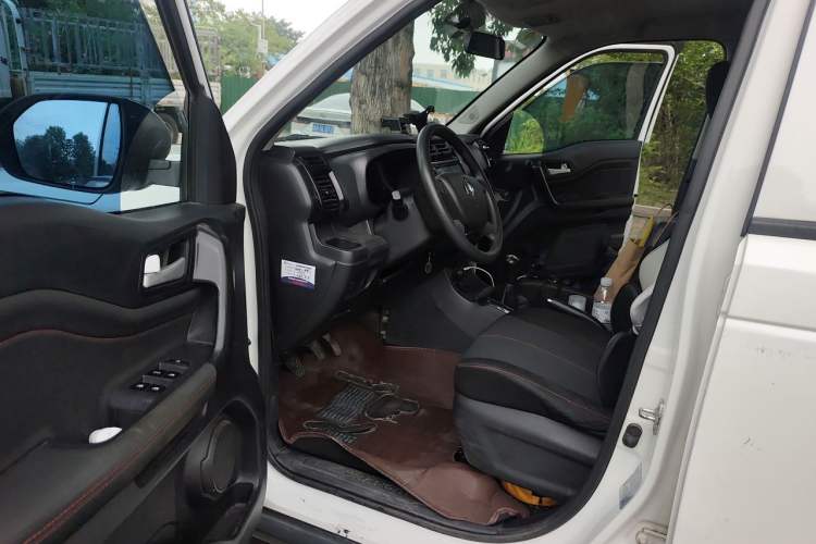 Used CHANGAN OSHAN X70A 2020 1.5L Manual Base Version Driver Seat