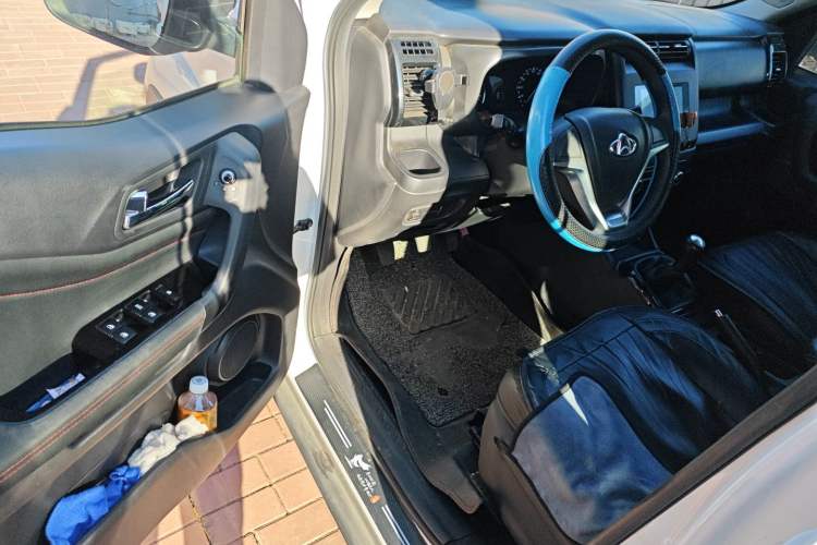Used CHANGAN OSHAN X70A 2020 1.5L Manual Comfort Version Driver Seat