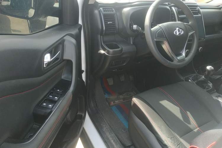 Used CHANGAN OSHAN X70A 2020 1.5L Manual Standard Edition Driver Seat