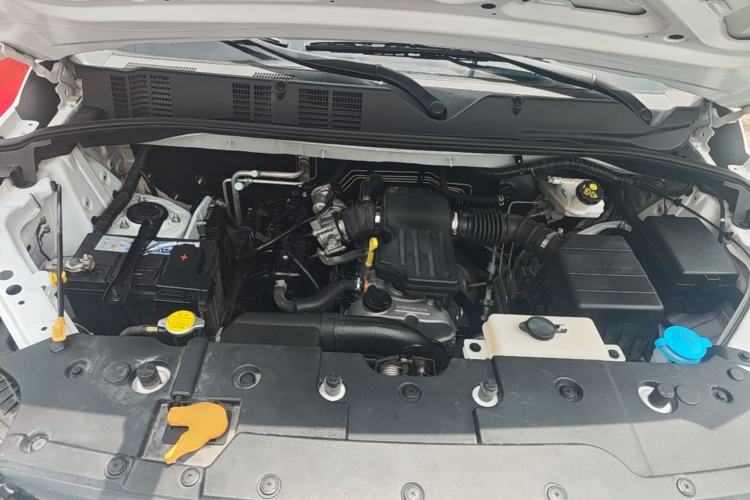 Used CHANGAN OSHAN X70A 2020 1.5L Manual Base Version Engine Bay