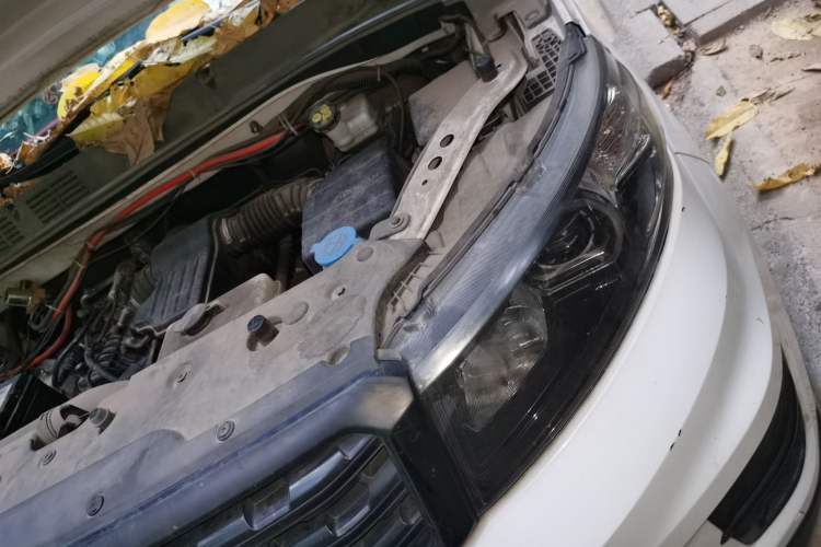 Used CHANGAN OSHAN X70A 2020 1.5L Manual Base Version Engine Bay Left