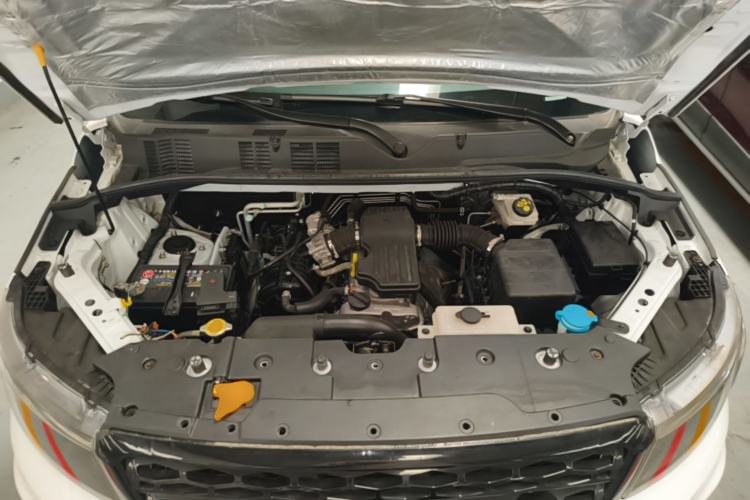 Used CHANGAN OSHAN X70A 2020 1.5L Manual Base Version Engine Bay