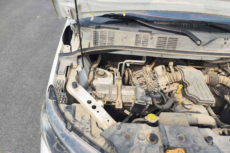 Used CHANGAN OSHAN X70A 2020 1.5L Manual Base Version Engine Bay Right