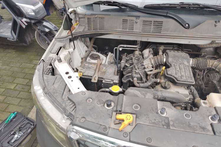 Used CHANGAN OSHAN X70A 2020 1.5L Manual Standard Edition Engine Bay Right