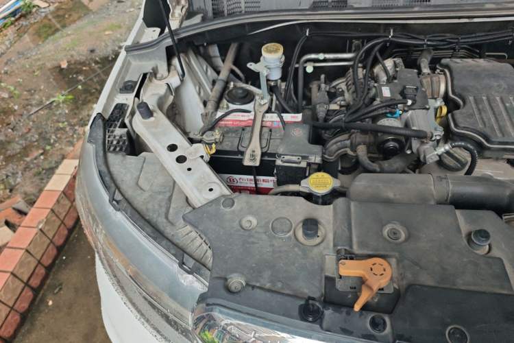 Used CHANGAN OSHAN X70A 2020 1.5L Manual Standard Edition Engine Bay Right