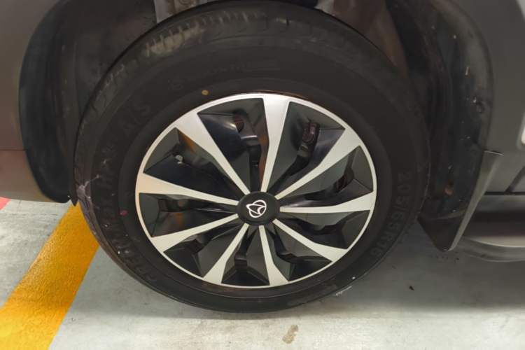 Used CHANGAN OSHAN X70A 2020 1.5L Manual Base Version Exterior 4