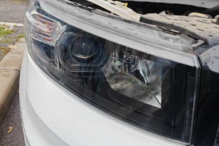 Used CHANGAN OSHAN X70A 2020 1.5L Manual Base Version Exterior 6