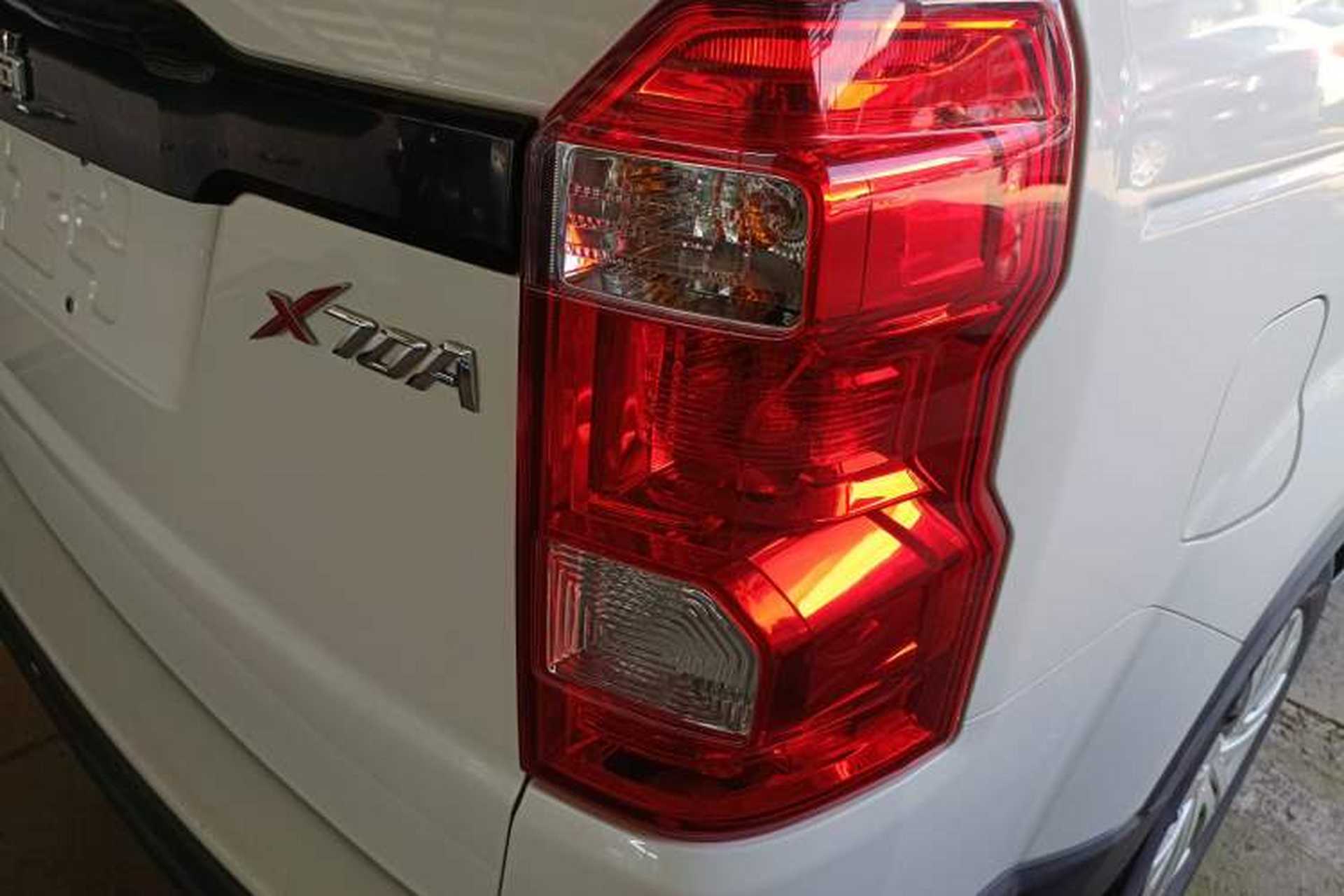 Used CHANGAN OSHAN X70A 2020 1.5L Manual Base Version Exterior 6