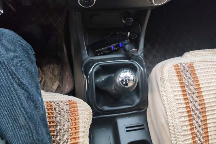 Used CHANGAN OSHAN X70A 2020 1.5L Manual Base Version Gear Lever