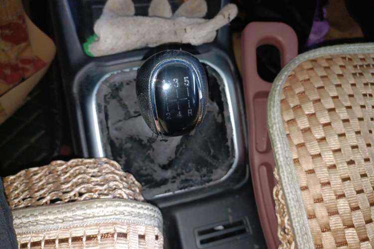 Used CHANGAN OSHAN X70A 2020 1.5L Manual Elite Version Gear Lever