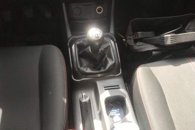 Used CHANGAN OSHAN X70A 2020 1.5L Manual Standard Edition Gear Lever