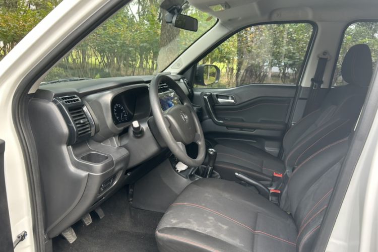 Used CHANGAN OSHAN X70A 2020 1.5L Manual Base Version Interior 2