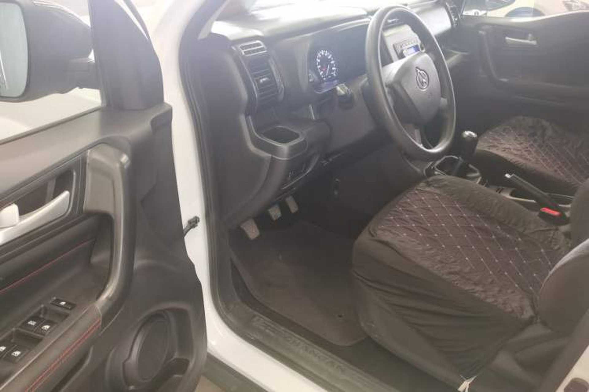 Used CHANGAN OSHAN X70A 2020 1.5L Manual Base Version Interior 2
