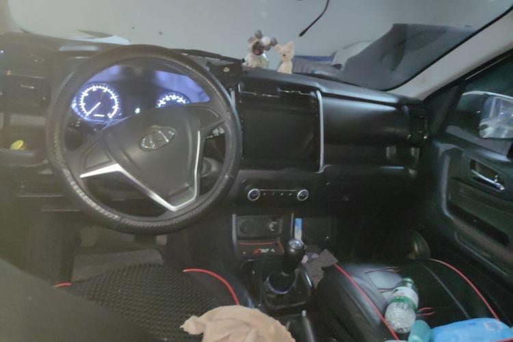 Used CHANGAN OSHAN X70A 2020 1.5L Manual Comfort Version Interior 2