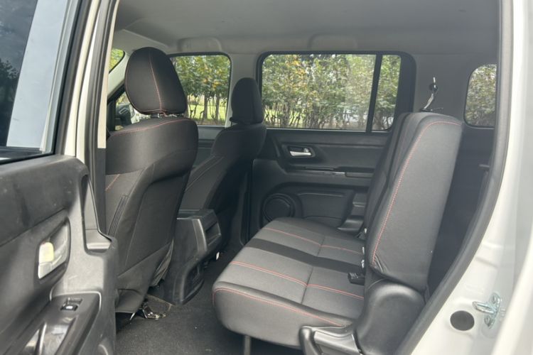 Used CHANGAN OSHAN X70A 2020 1.5L Manual Base Version Interior 3
