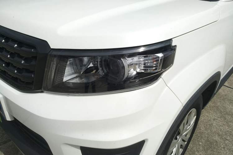 Used CHANGAN OSHAN X70A 2020 1.5L Manual Classic Trim Left Front Headlight