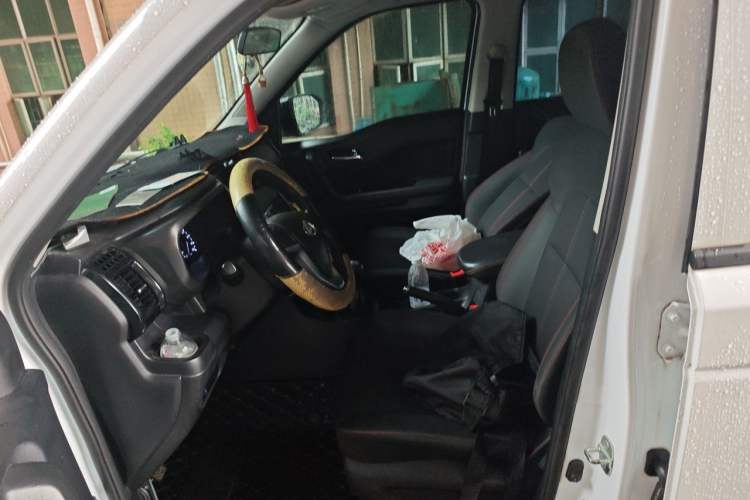 Used CHANGAN OSHAN X70A 2020 1.5L Manual Standard Edition Left Front Seat