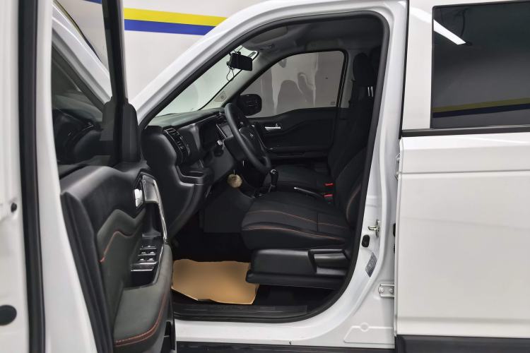 Used CHANGAN OSHAN X70A 2020 1.5L Manual Base Version Left Front Seat