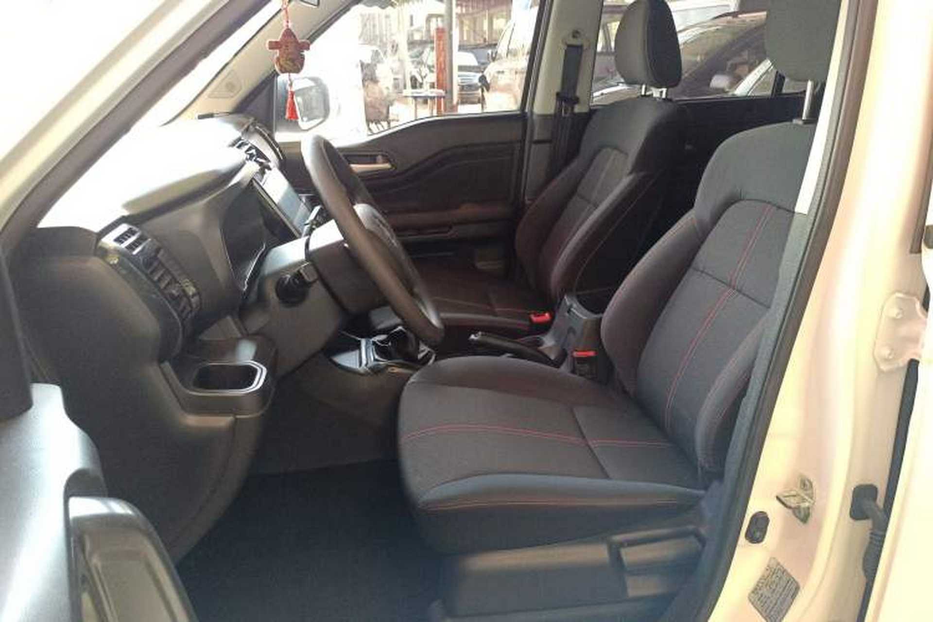 Used CHANGAN OSHAN X70A 2020 1.5L Manual Base Version Left Front Seat