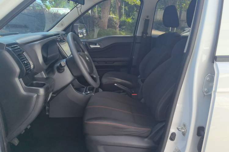 Used CHANGAN OSHAN X70A 2020 1.5L Manual Base Version Left Front Seat
