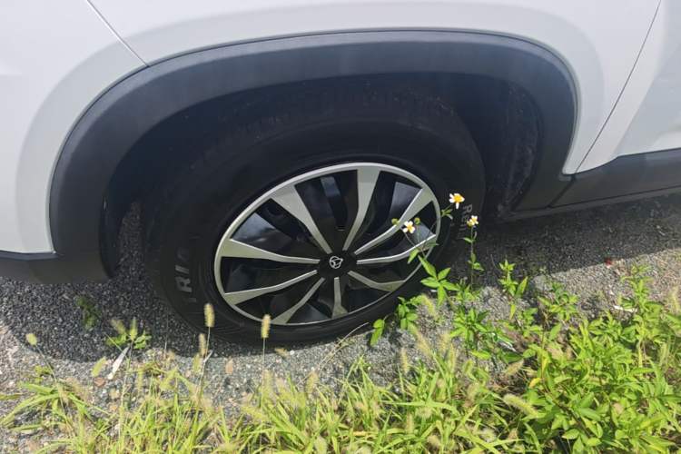 Used CHANGAN OSHAN X70A 2020 1.5L Manual Base Version Left Front Wheel Hub
