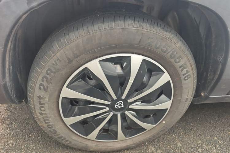Used CHANGAN OSHAN X70A 2020 1.5L Manual Base Version Left Front Wheel Hub