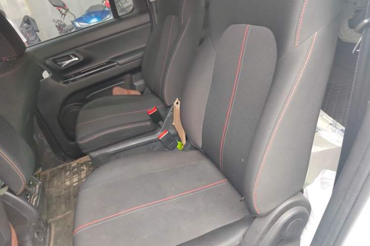 Used CHANGAN OSHAN X70A 2020 1.5L Manual Standard Edition Left Rear Seat