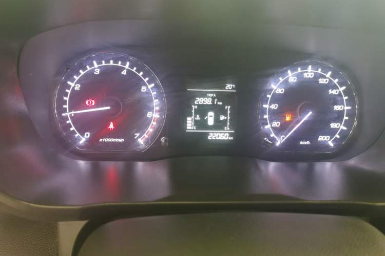Used CHANGAN OSHAN X70A 2020 1.5L Manual Base Version Odometer Close Up
