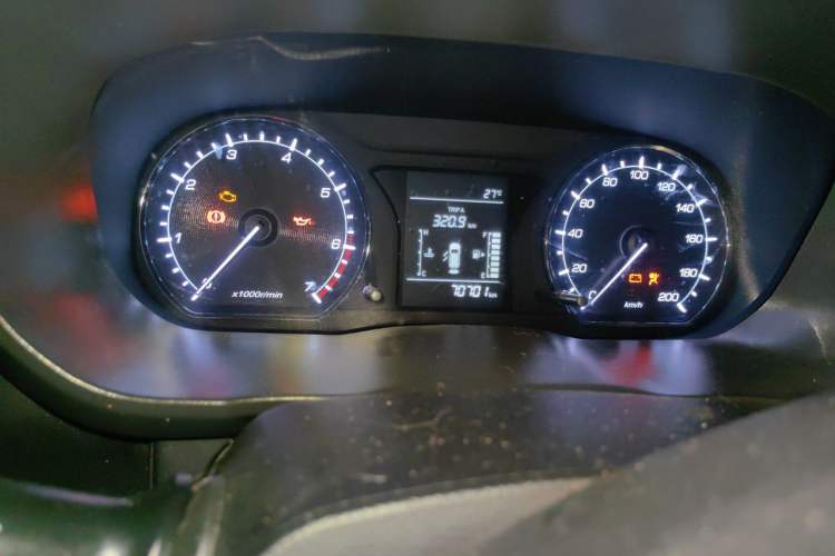 Used CHANGAN OSHAN X70A 2020 1.5L Manual Comfort Version Odometer Close Up