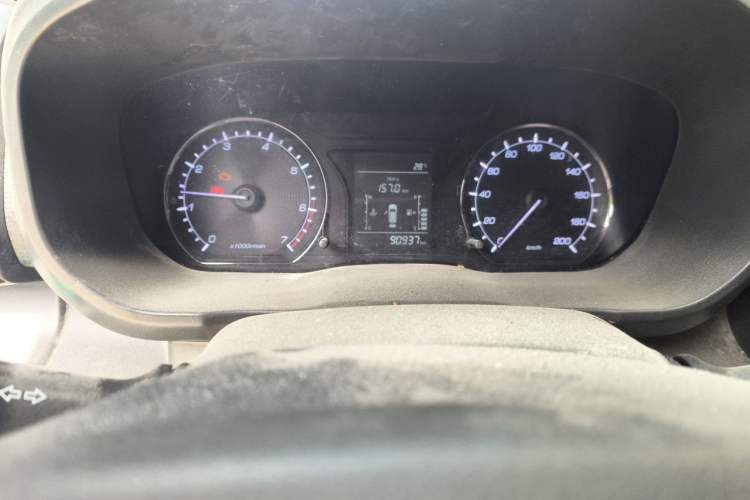Used CHANGAN OSHAN X70A 2020 1.5L Manual Standard Edition Odometer Close Up