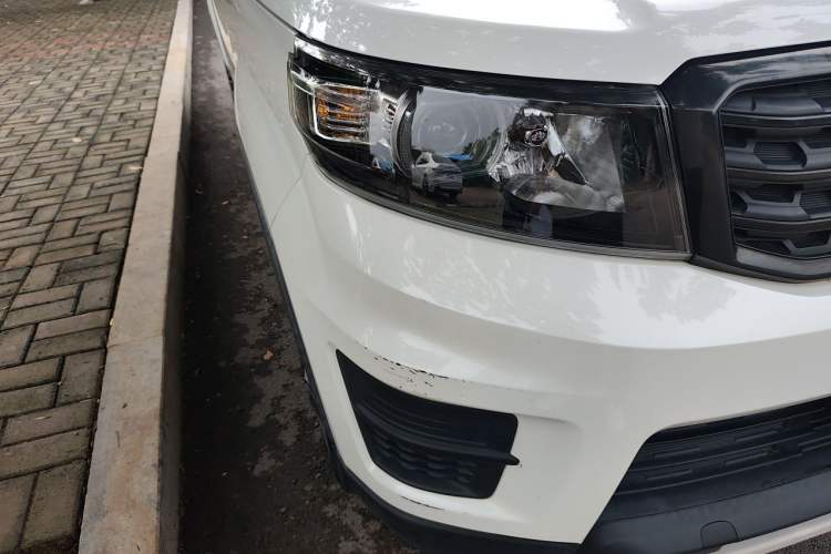 Used CHANGAN OSHAN X70A 2020 1.5L Manual Base Version Right Front Headlight