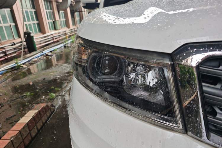 Used CHANGAN OSHAN X70A 2020 1.5L Manual Standard Edition Right Front Headlight