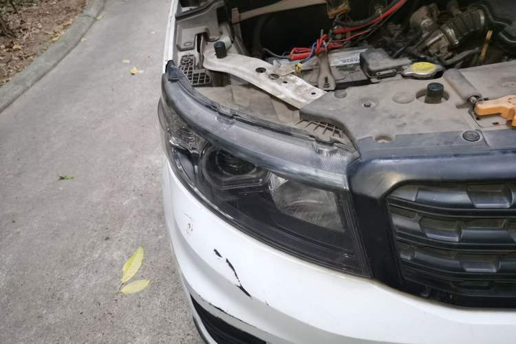 Used CHANGAN OSHAN X70A 2020 1.5L Manual Base Version Right Front Headlight