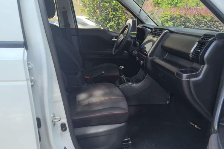 Used CHANGAN OSHAN X70A 2020 1.5L Manual Base Version Right Front Seat