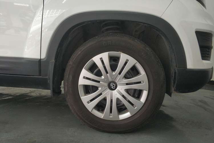 Used CHANGAN OSHAN X70A 2020 1.5L Manual Base Version Right Front Wheel Hub