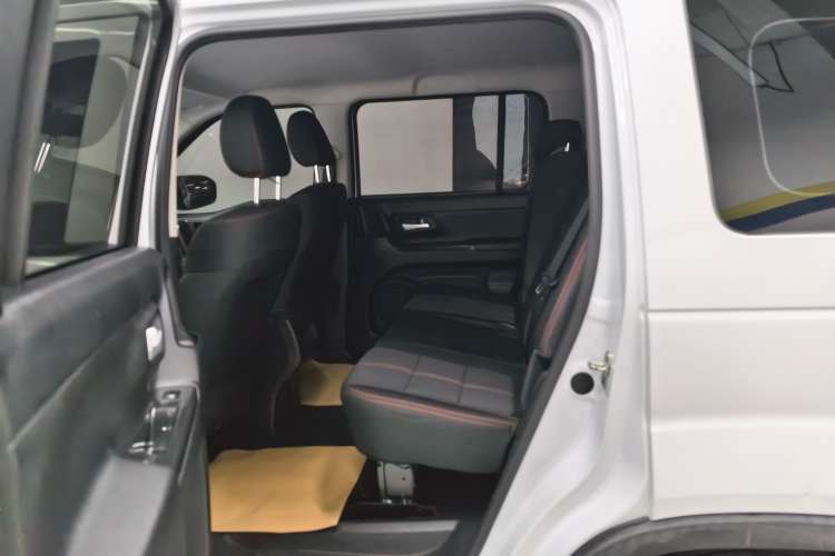 Used CHANGAN OSHAN X70A 2020 1.5L Manual Base Version Right Rear Seat