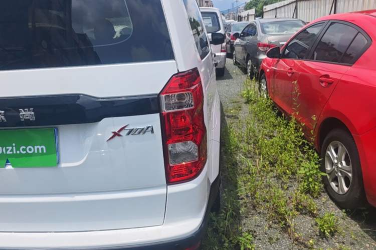 Used CHANGAN OSHAN X70A 2020 1.5L Manual Base Version Right Rear Taillight