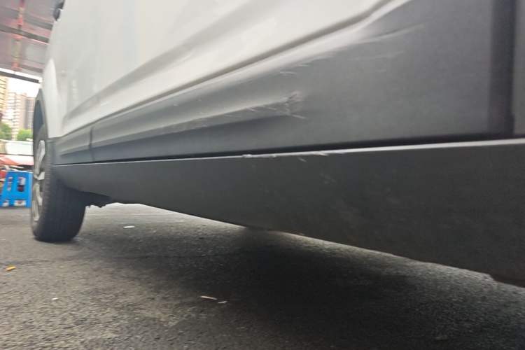 Used CHANGAN OSHAN X70A 2020 1.5L Manual Base Version Right Side Sill