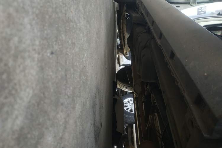 Used CHANGAN OSHAN X70A 2020 1.5L Manual Standard Edition Right Side Sill