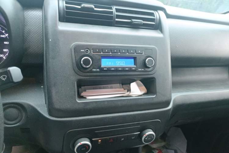 Used CHANGAN OSHAN X70A 2022 1.5L Manual Base Version Audio And AC Panel