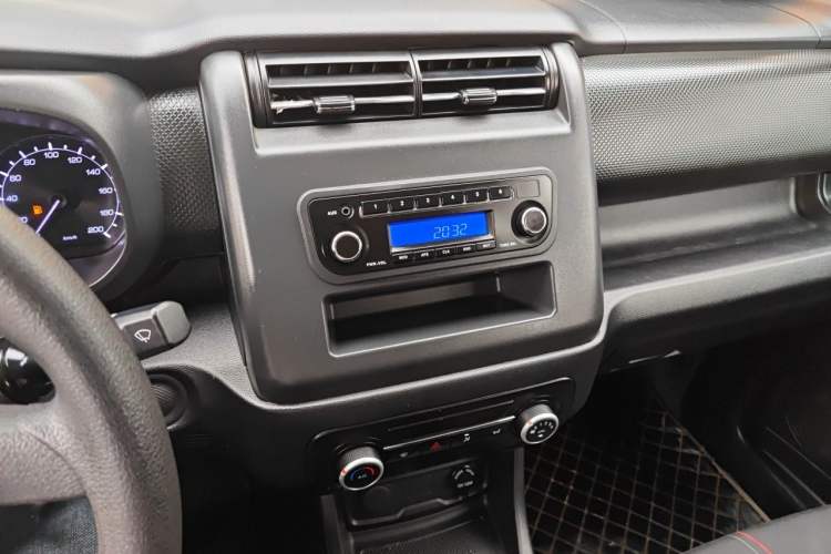 Used CHANGAN OSHAN X70A 2022 1.5L Manual Base Version Audio And AC Panel