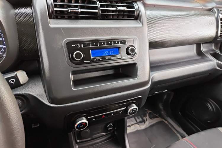 Used CHANGAN OSHAN X70A 2022 1.5L Manual Base Version Audio And AC Panel
