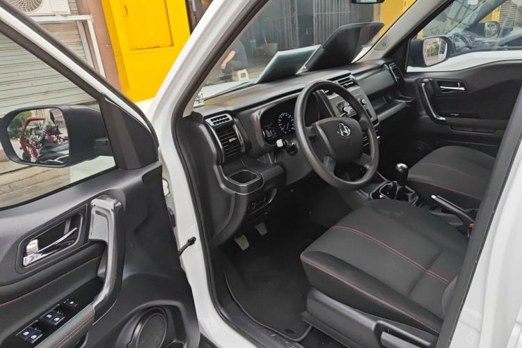 Used CHANGAN OSHAN X70A 2022 1.5L Manual Base Version Driver Seat