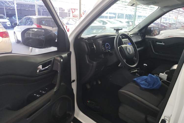 Used CHANGAN OSHAN X70A 2022 1.5L Manual Base Version Driver Seat