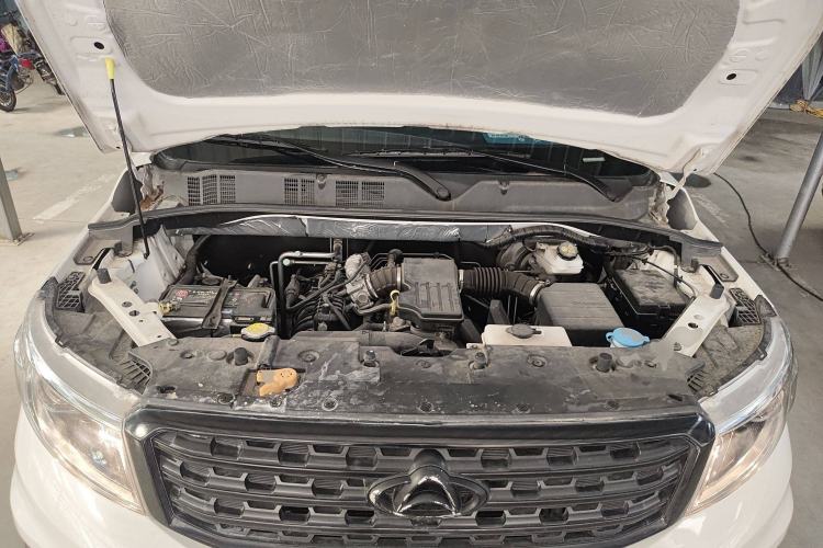 Used CHANGAN OSHAN X70A 2022 1.5L Manual Base Version Engine Bay