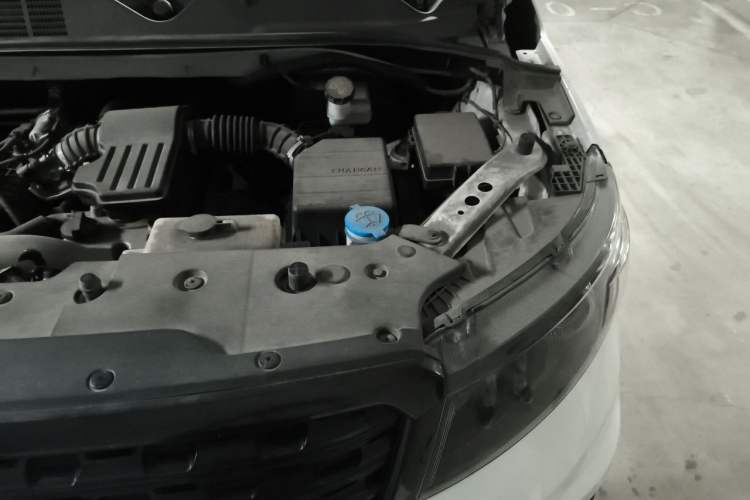 Used CHANGAN OSHAN X70A 2022 1.5L Manual Base Version Engine Bay Left